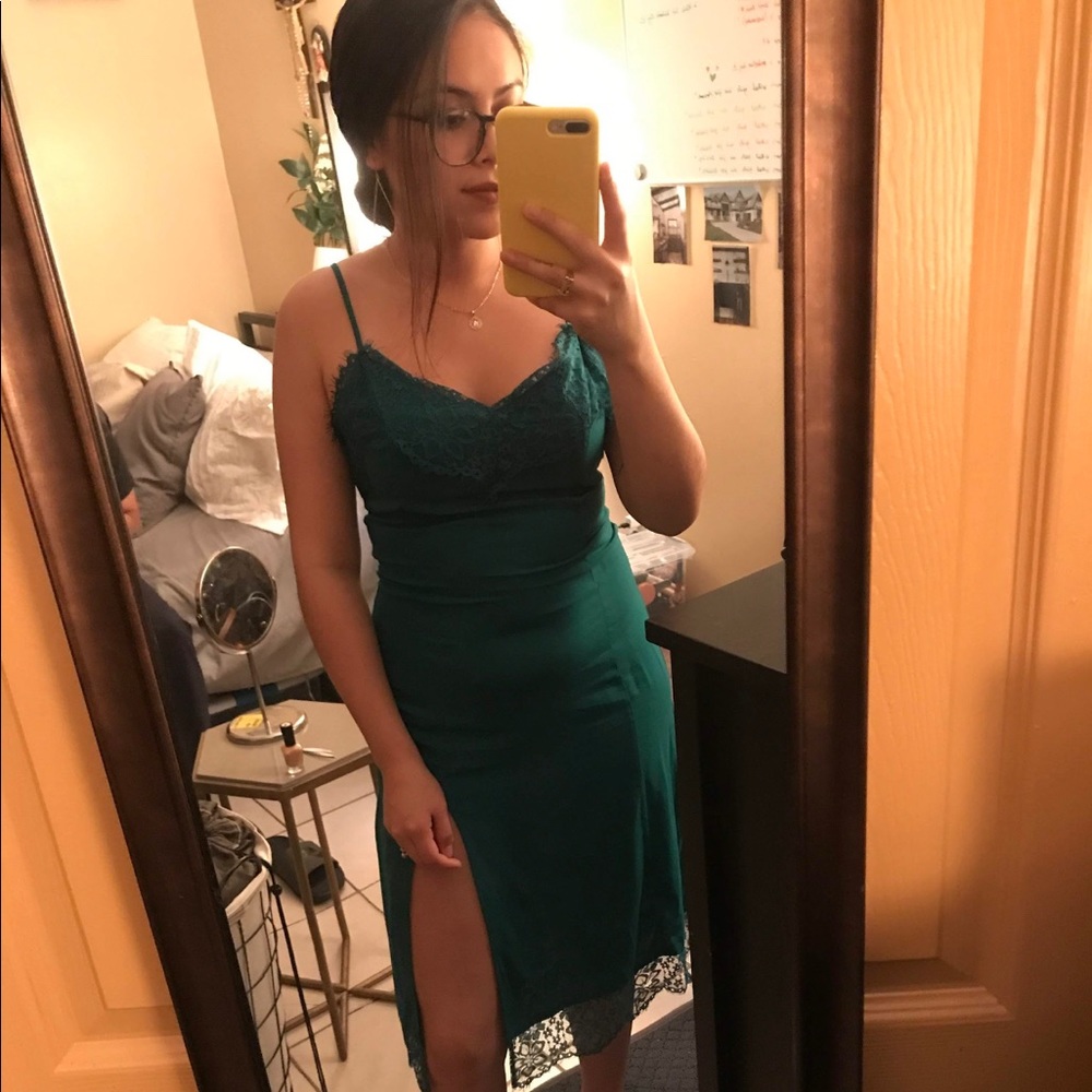 Green lace dress